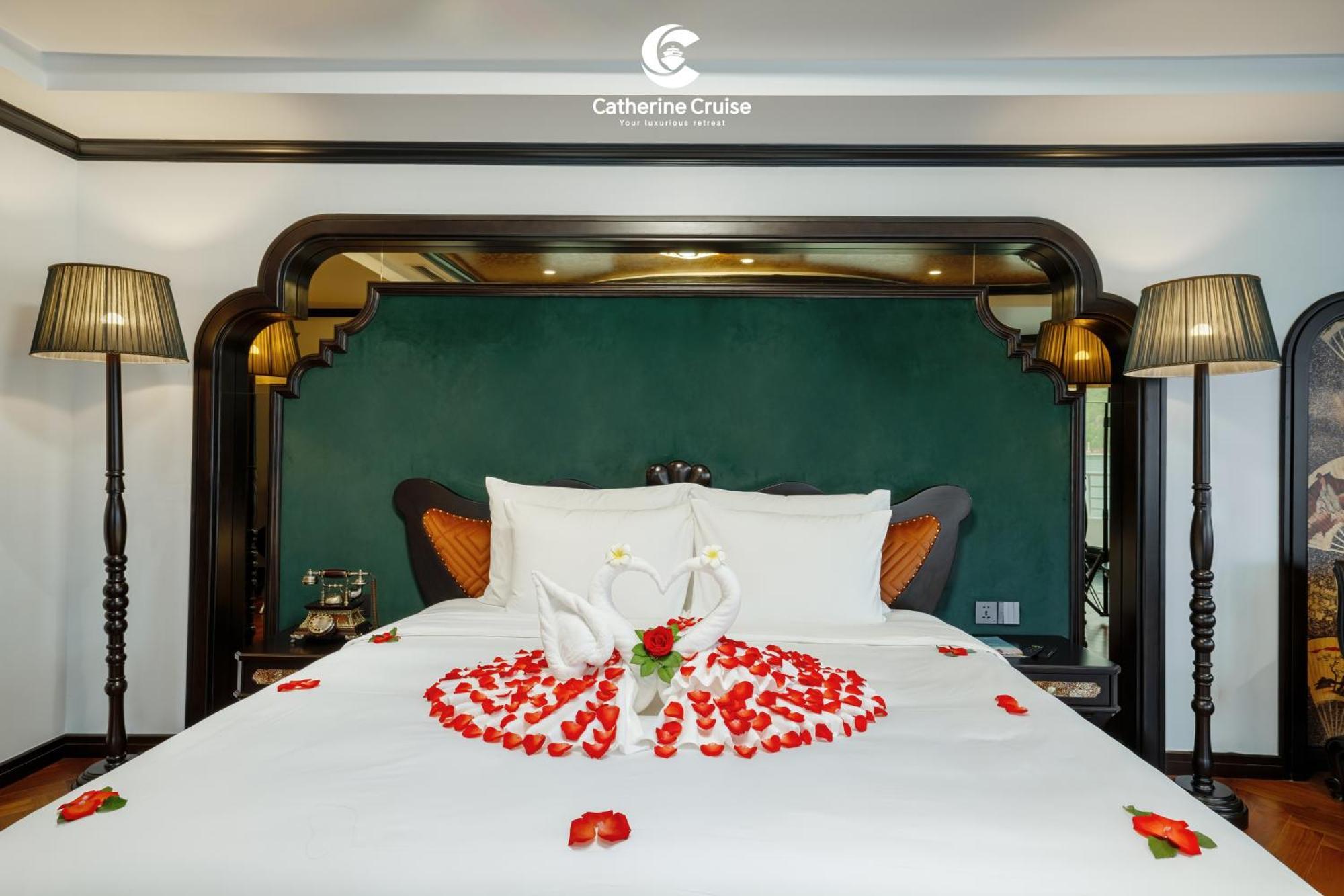 Catherine Cruises Ha Long Bay 외부 사진