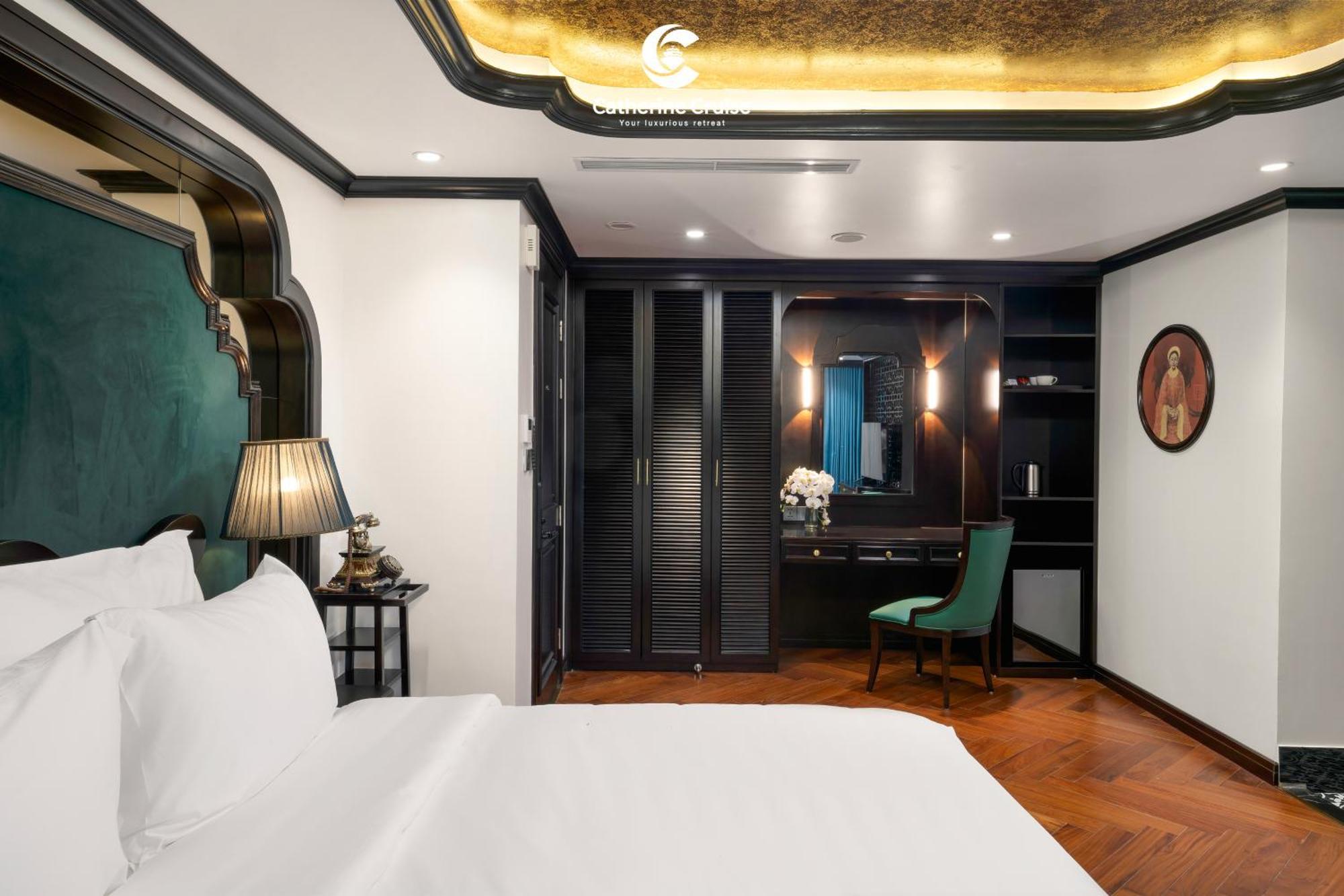 Catherine Cruises Ha Long Bay 외부 사진
