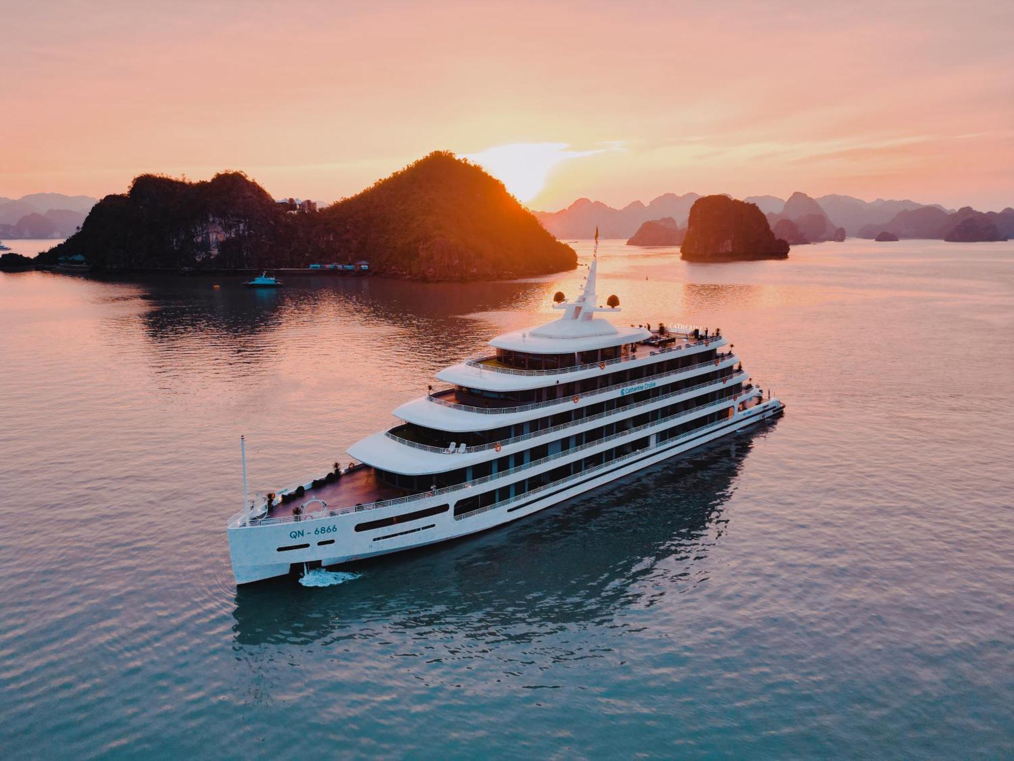 Catherine Cruises Ha Long Bay 외부 사진