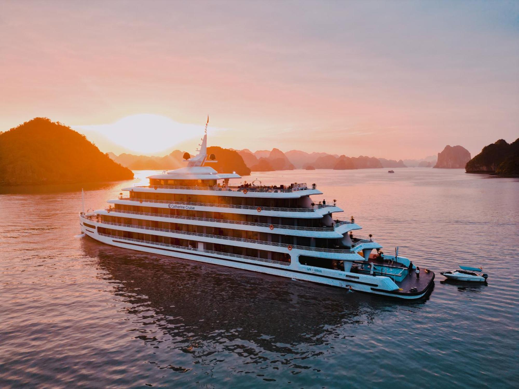 Catherine Cruises Ha Long Bay 외부 사진