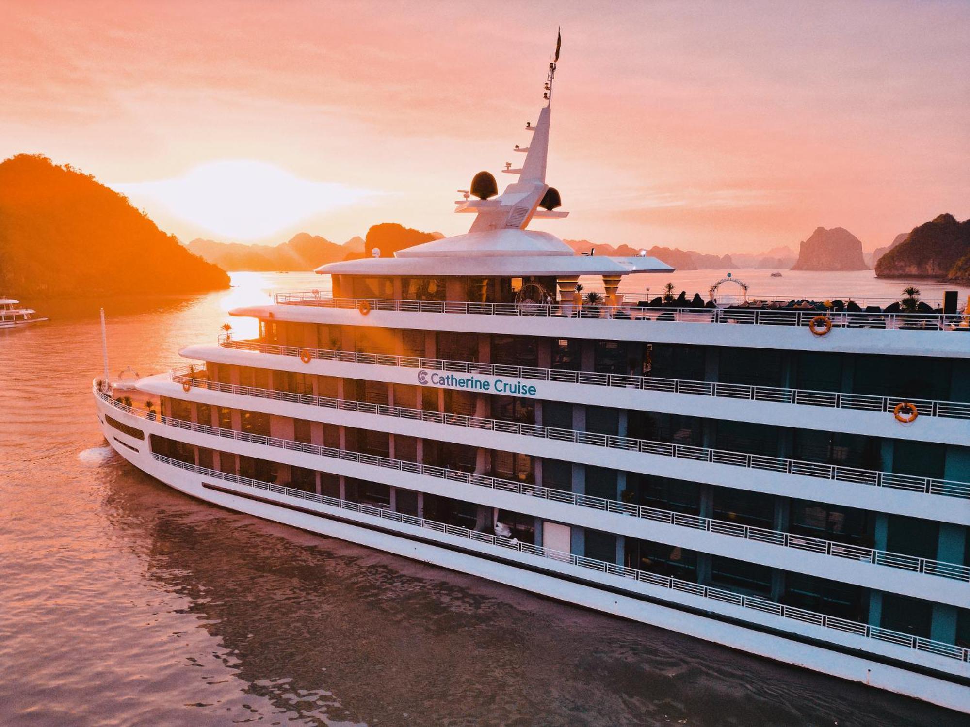 Catherine Cruises Ha Long Bay 외부 사진